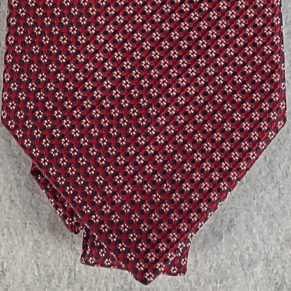 Club Room by Charter Club Burgundy,  White, Blue 100% U.S.A Made Silk Necktie - Picture 2 of 8